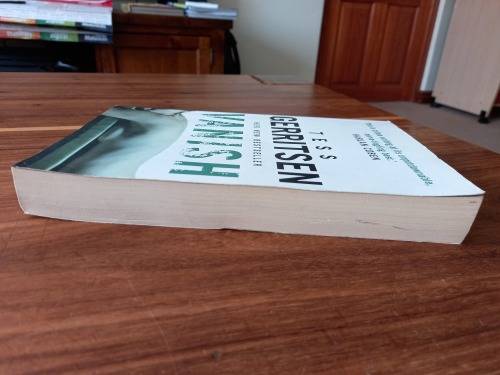Vanish (Rizzoli and Isles #5) by Tess Gerritsen - Large Softcover