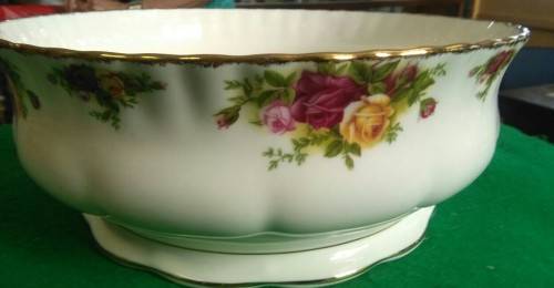 ROYAL ALBERT RARE BIG SALAD BOWL~~~~