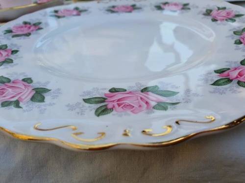 pink roses harlequin soft pink MILK SUGAR CAKE SERVER