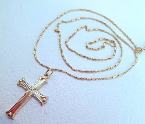 Fine 9kt gold chain and cross SPECIAL SPECIAL SPECIAL Christmas  Gift