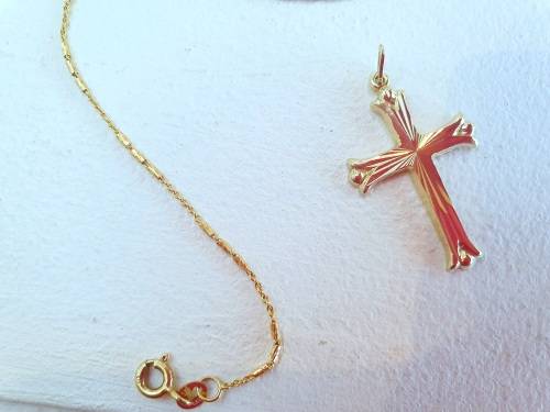 Fine 9kt gold chain and cross SPECIAL SPECIAL SPECIAL Christmas  Gift