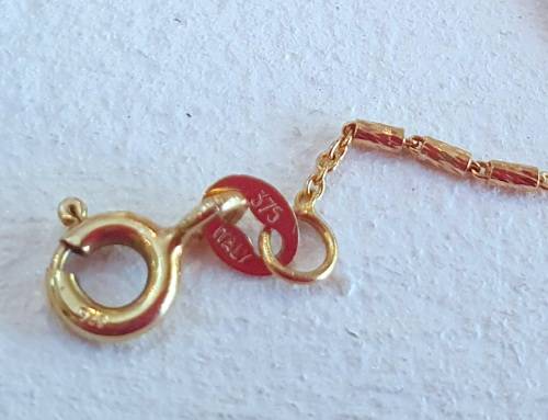 Fine 9kt gold chain and cross SPECIAL SPECIAL SPECIAL Christmas  Gift