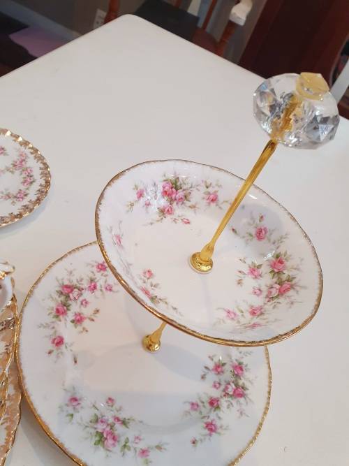 Paragon Victoriana Rose Double tier