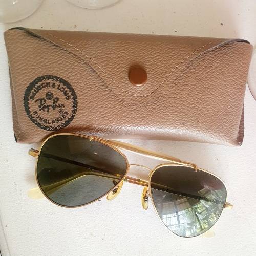 VINTAGE 1970s Ray-Ban Original box, in cluding sunglases with glass lenses 24kt gold plated- no LOGO