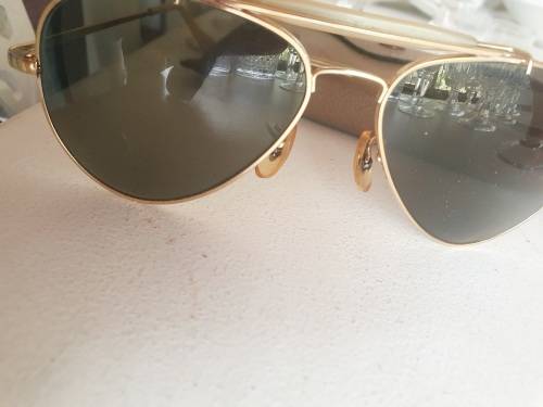 VINTAGE 1970s Ray-Ban Original box, in cluding sunglases with glass lenses 24kt gold plated- no LOGO
