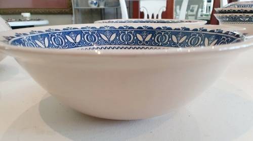 Hearts and Flowers salad bowl Johnson Brothers