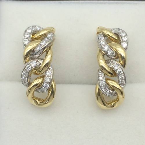Beautiful 18ct Gold and Diamond Earrings ( Replacement Val. R29990 )