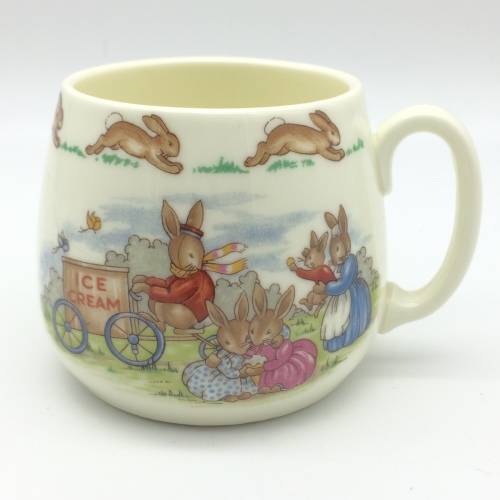 Delightful Vintage Royal Doulton `Bunnykins Mug
