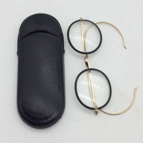 Vintage 1920`s `Windsor` Spectacles and Case
