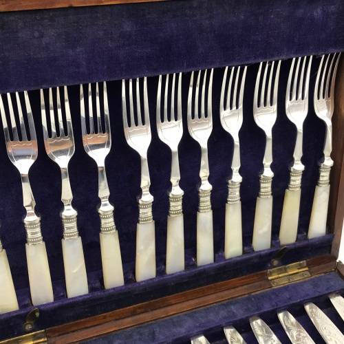 Antique Mother of Pearl Dessert Knives & Forks (Cased)
