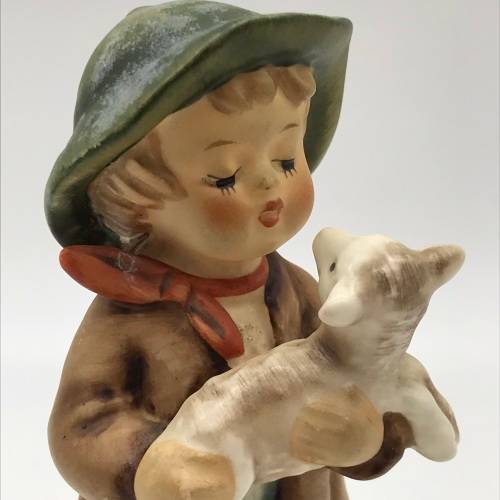 Cute Hummel `Lost Sheep` Figurine (68)