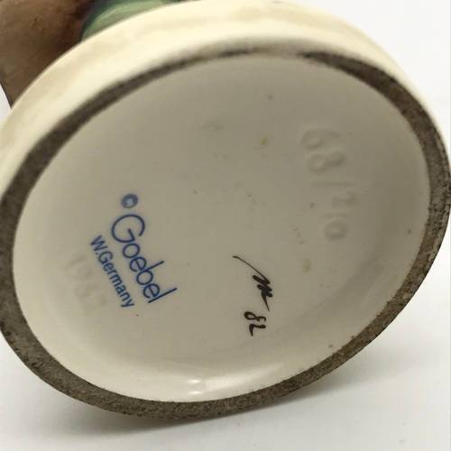 Cute Hummel `Lost Sheep` Figurine (68)