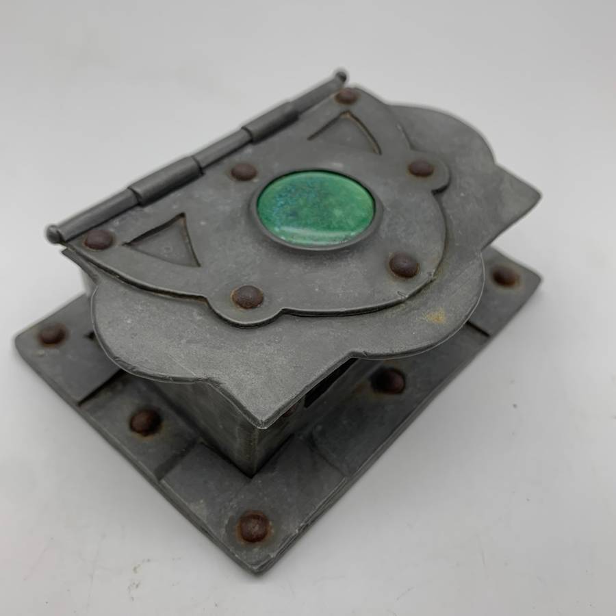 Antique Arts & Crafts` Pewter & Ruskin Cabochon Box