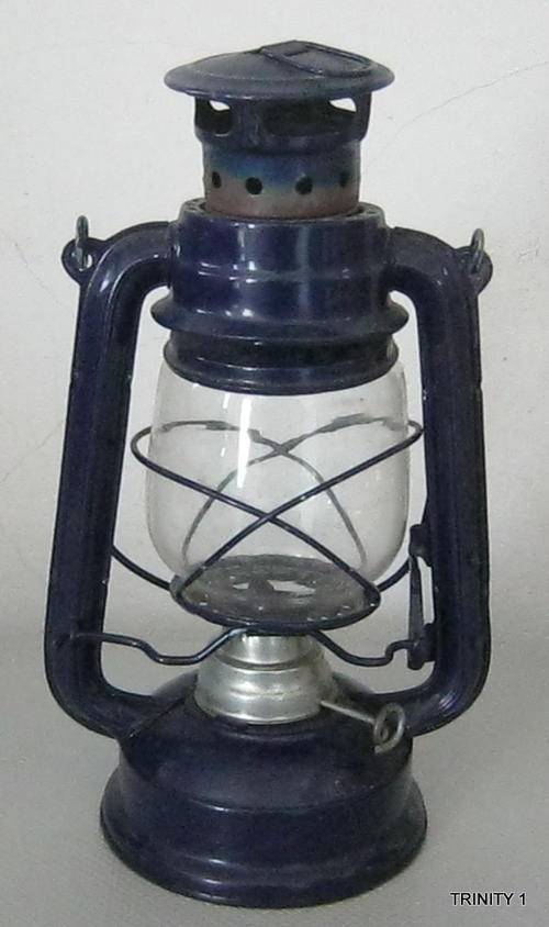 BLUE PARRAFIN LANTERN