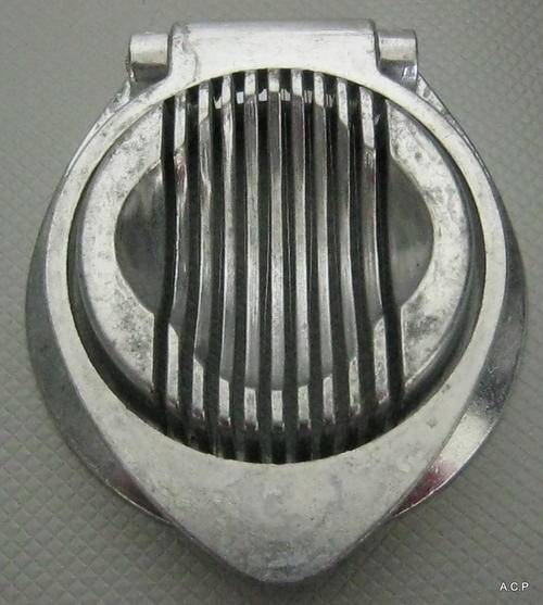 EGG SLICER