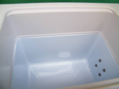 Mini Car Cooler Box, 12V DC (Cooler and Warmer) (Parcel Type: M&B) (Price Reduced)