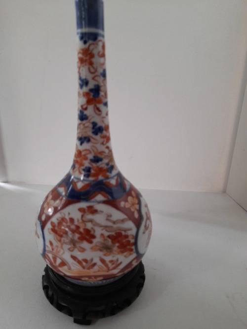 IMARI VASE