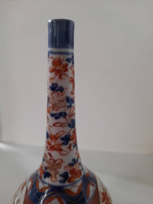 IMARI VASE