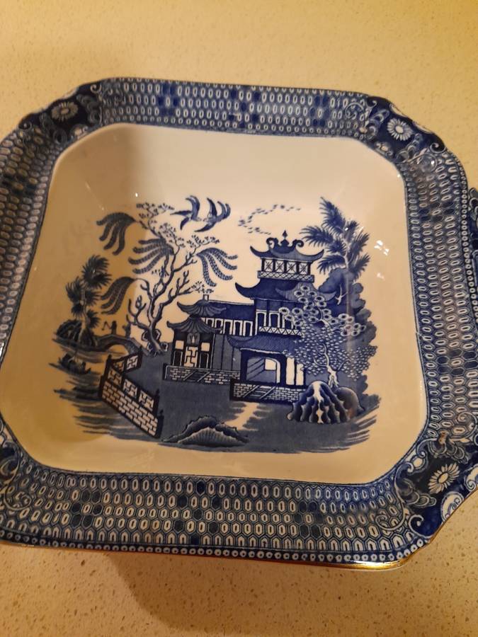 BURLEIGHWARE DISH
