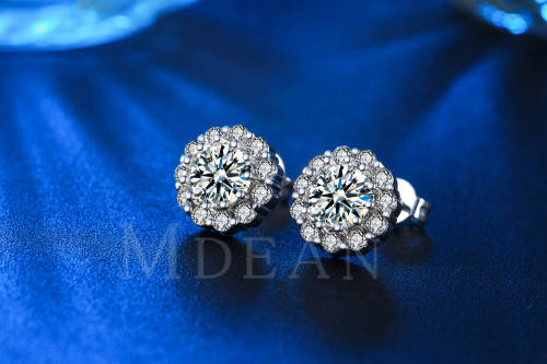 Silver Earings for women With Simulated Diamond