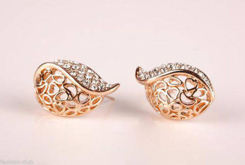 Exquisite Gold Teardrop  Earrings With Simulated Diamonds
