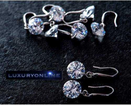 AMAZING! Simulated Swizz Diamond