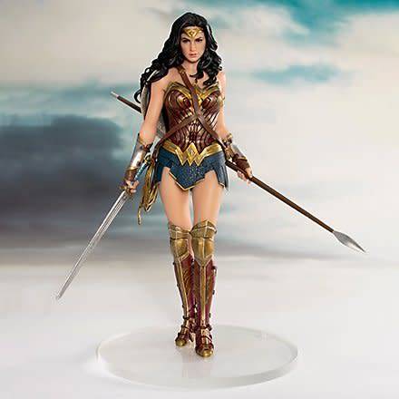 JUSTICE LEAGUE 1/10 Scale WONDER WOMAN ArtFX Collectable Figure