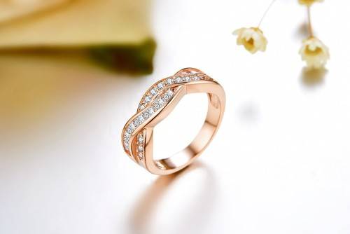 Tocean Infinity Ring With 22 Simulated Diamonds