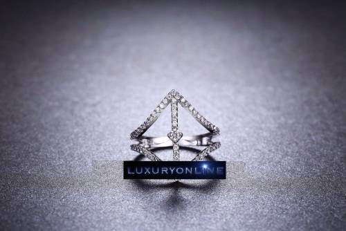 GORGEOUS! Hand Crafted 1,75ct Simulated Diamond Ring Size 6 US