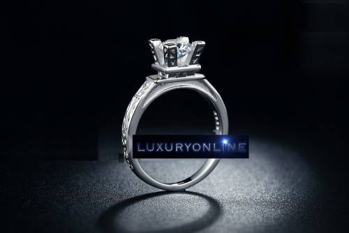 STUNNING! Eiffel Tower Ring With 1,75 Carat  Simulated Diamonds Size 6 US