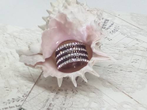 DAZZLING! Hand Crafted 1.25 Carat Simulated Diamonds And Black Ring Size 9 US
