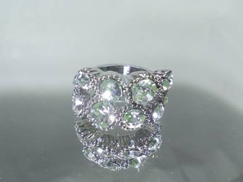 AMAZING! Ring With 10 1.75 Carat Simulated Diamonds Size10 US