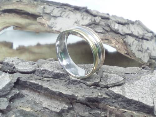 AWESOME! ! 9 mm Rose Gold/ Yellow Gold & Silver 100% Titanium Ring Size 10 US