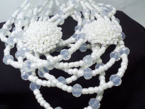 BEAUTIFUL! Hand Crafted African Necklace And Earring Set (White) 28 cm