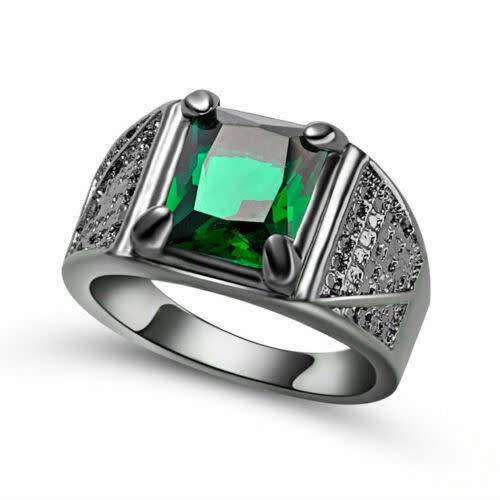 AMAZING! 2.25 Carat  Simulated Emerald Ring Size 9 US