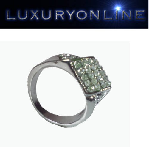 EXQUISITE!1,25 Carat Simulated Diamond Ring Size 8 US