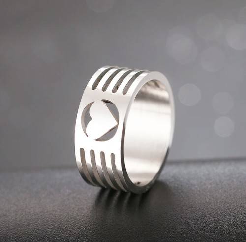 Retail Price R 1 100 Titanium Elegant Heart Ring 8 mm Size 8;9;10 US