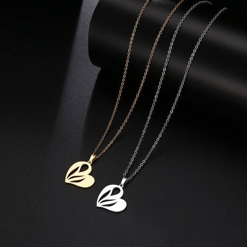 RETAIL PRICE:R 999 (NEVER FADE) Titanium Heart Necklace 45 cm (SILVER ONLY)