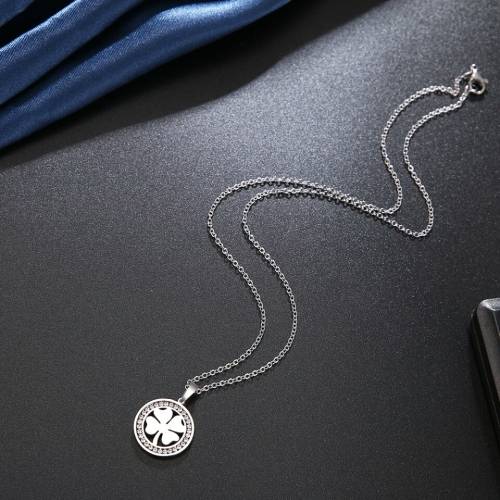 TITANIUM (NEVER FADE) 4-Leaf Clover Necklace 45 cm (SILVER ONLY)