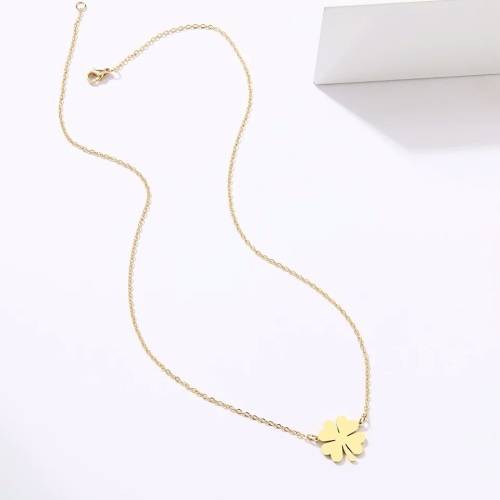 RETAIL PRICE:R1 099 Titanium ( NEVER FADE) "Clover " Necklace 45 cm (SILVER ONLY)