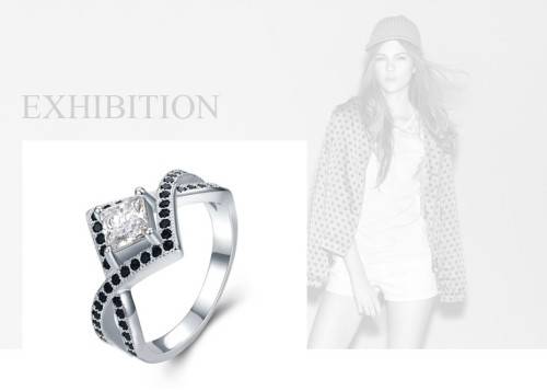 *SOLID 925 STERLING SILVER  0.75CT SQUAR TENTION RING *
