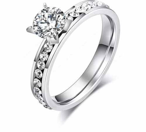 TITANIUM (NEVER FADE)  Ring with Simulated Diamonds SIZE 9 US (SILVER ONLY)