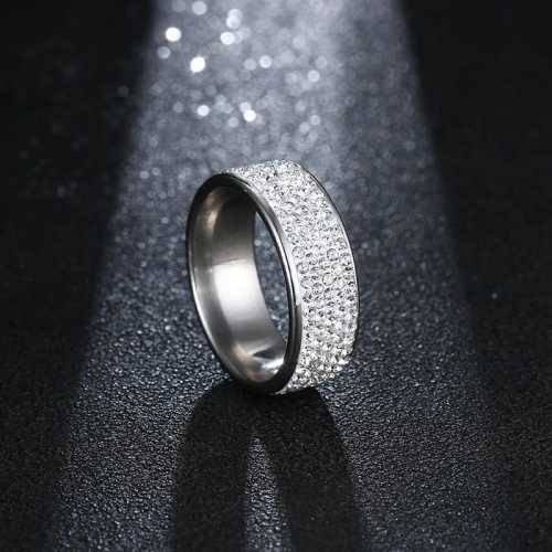 TITANIUM (NEVER FADE) FIVE ROW DIAMOND Ring with Simulated Stones SIZE 8 US (SILVER ONLY)