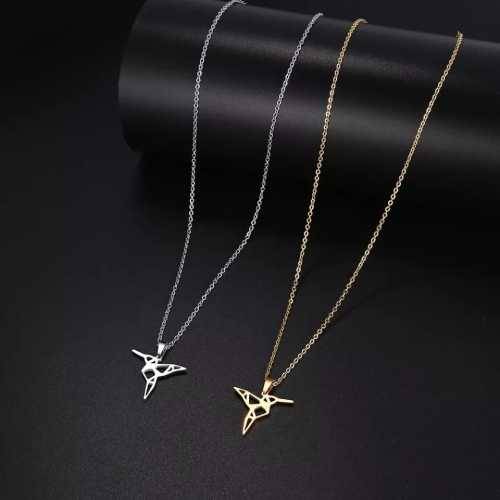 TITANIUM (NEVER FADE) FLYING BIRD PENDANT Necklace 45cm (SILVER ONLY)
