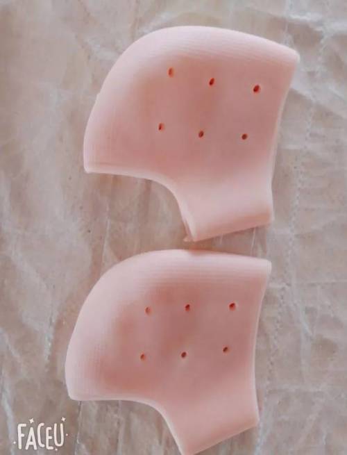 Heel Anti Crack Orthopedic Pain Reliever Silicone Protector/Socks