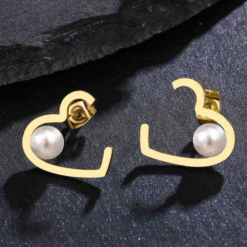 Retail Price R599 TITANIUM (NEVER FADE) HEART WITH PEARL Earrings (SILVER ONLY)