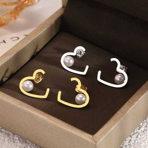 Retail Price R599 TITANIUM (NEVER FADE) HEART WITH PEARL Earrings (SILVER ONLY)