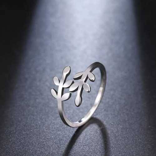 Retail Price R999 TITANIUM (NEVER FADE) SILVER LEAF Ring SIZE 7 US
