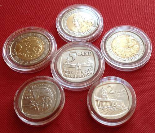 SUPER 6 COMMEMORATIVE COINS IN CAPSULES (Mandela, SARB, Freedom, Union Buildings, Inauguration)