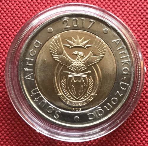 SUPERSET OF NINE COMMEMORATIVE COINS IN CAPSULES (ORT, Griqua, Democracy, Mandela, SARB etc.)